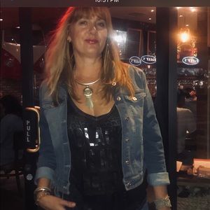 Meet your Posher, Sharon